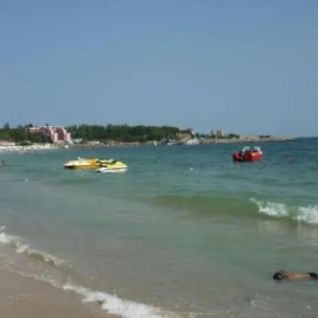 Aparthotel Complex Oazis