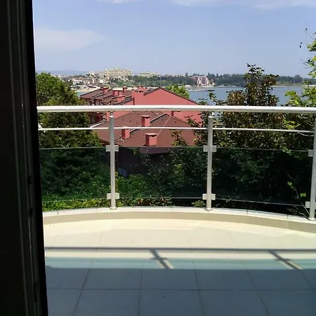 Aparthotel Complex Oazis