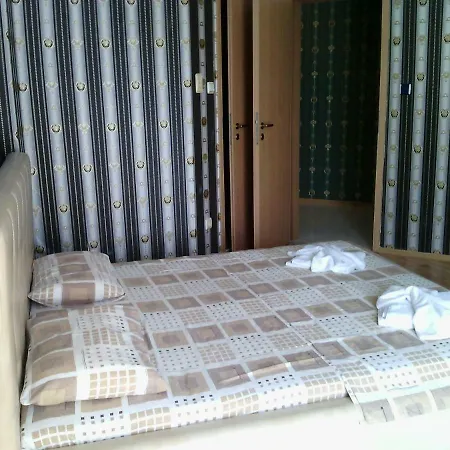 Aparthotel Complex Oazis Ravda