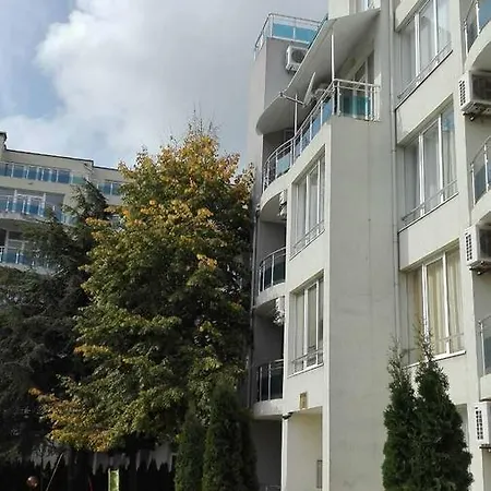 Aparthotel Complex Oazis Ravda